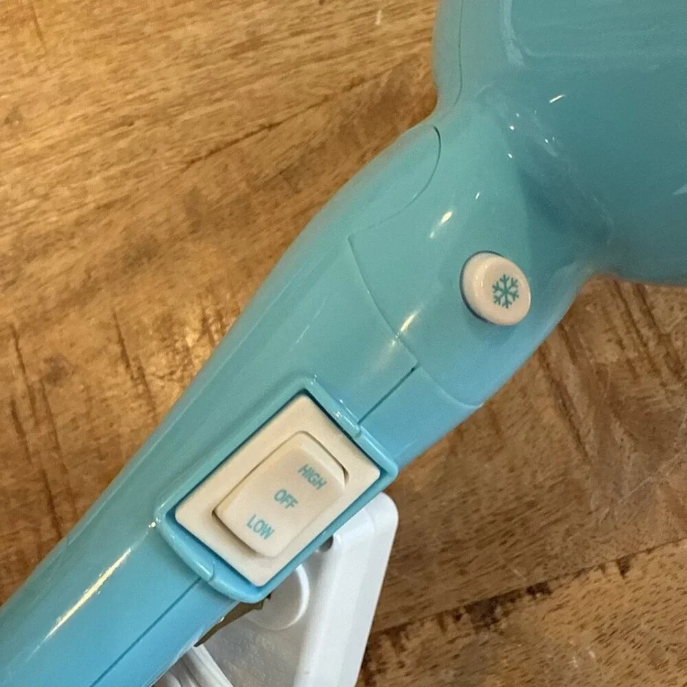 Vidal Sassoon Travel Hair Dryer Model VSDR5520 Mini Turbo 800 Watts Compact Blue